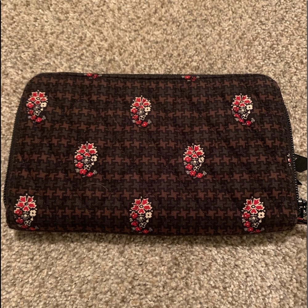 Vera Bradley wallet NWOT
